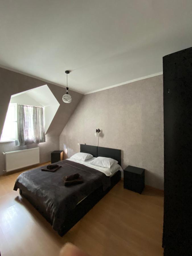 Ferienwohnung Lizielene Bordschomi Exterior foto